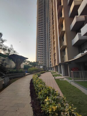 1.5 BHK Apartment For Rent in Chandak 34 Park Estate, Goregaon West