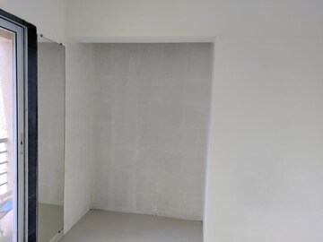 Room in 2 BHK Apartment at JVM Sky Court, Bhayandarpada – for Rent