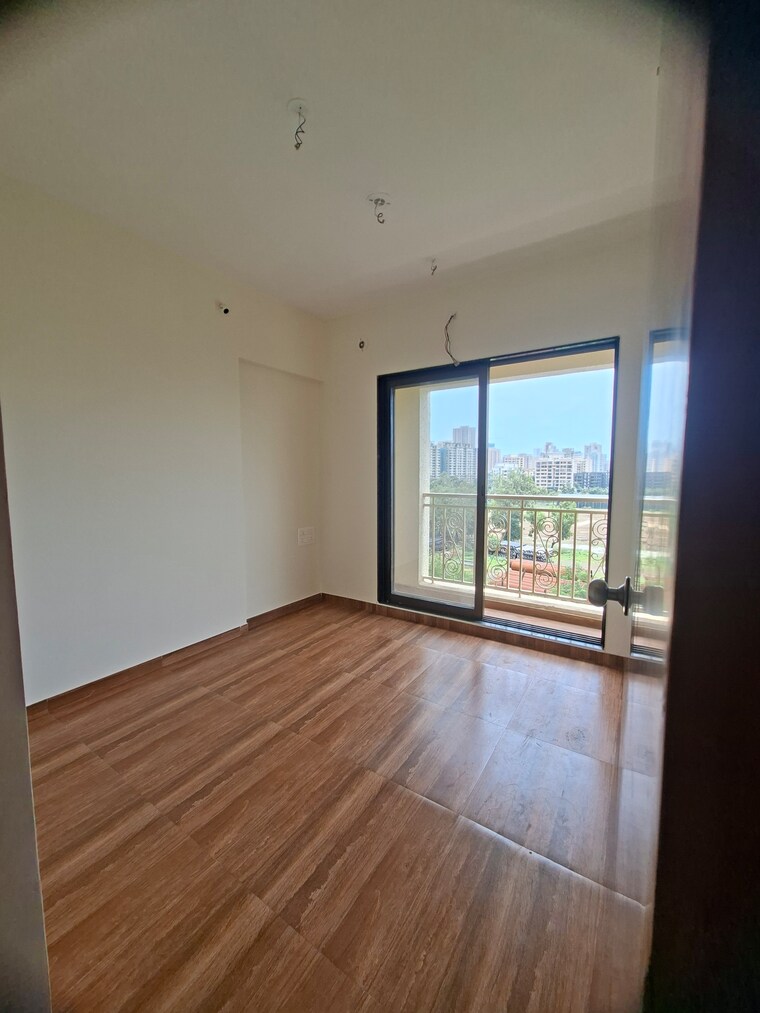 Room, km-horizon-exotica 2 Bedroom 525 Sq.Ft. Apartment In Haware City Thane 9447832