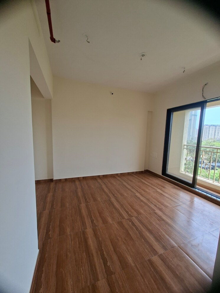 Room, km-horizon-exotica 2 Bedroom 525 Sq.Ft. Apartment In Haware City Thane 9447832