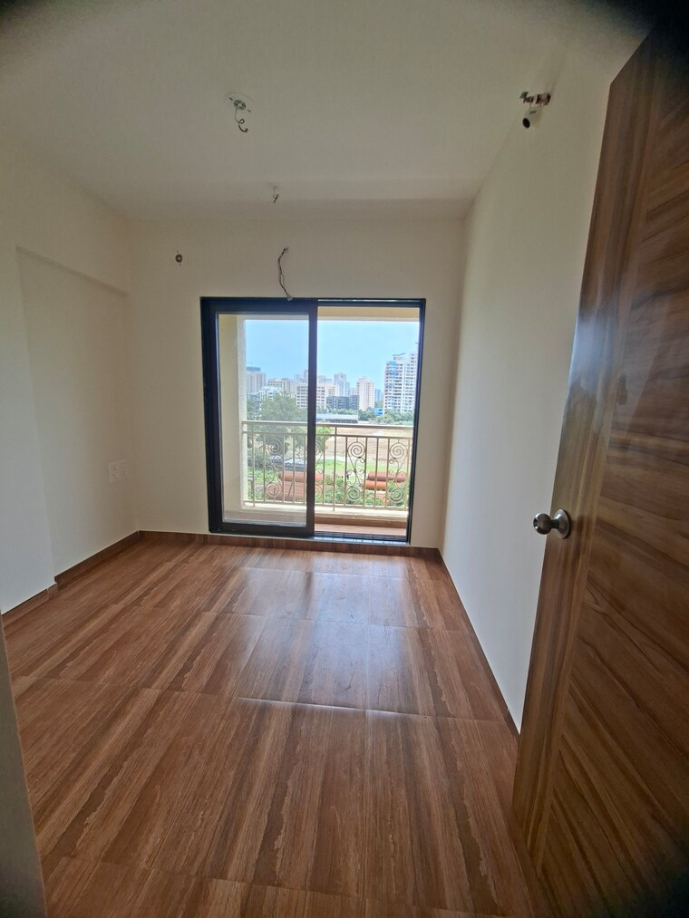 Room, km-horizon-exotica 2 Bedroom 525 Sq.Ft. Apartment In Haware City Thane 9447832