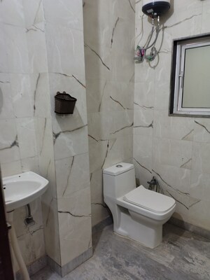 Bathroom in 1 RK Builder Floor at Greenwood City, Sector 40 – for Rent