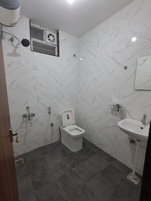 Attached Bathroom in 1 BHK Builder Floor at Hsr Layout – for Rent