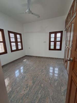 Room in 3 BHK Independent House at Hsr Layout – for Rent