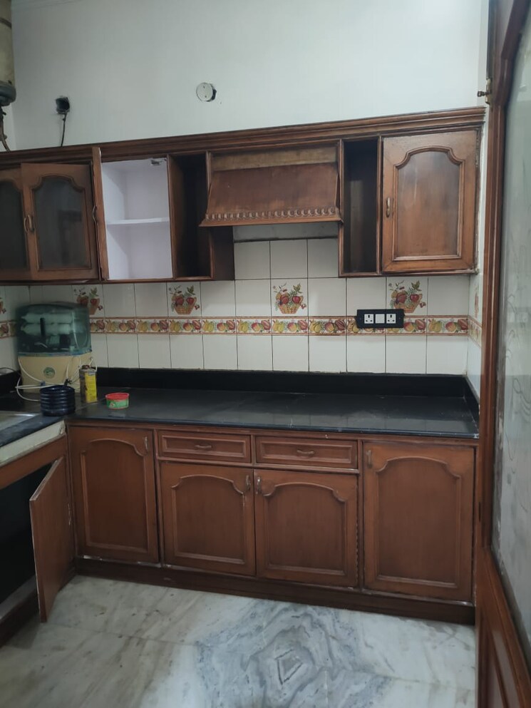 Kitchen, sector 21 3 Bedroom 2500 Sq.Ft. Builder Floor In Sector 21 Chandigarh 9447851
