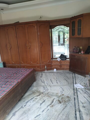 Bedroom in 3 BHK Builder Floor at Sector 21 – for Rent