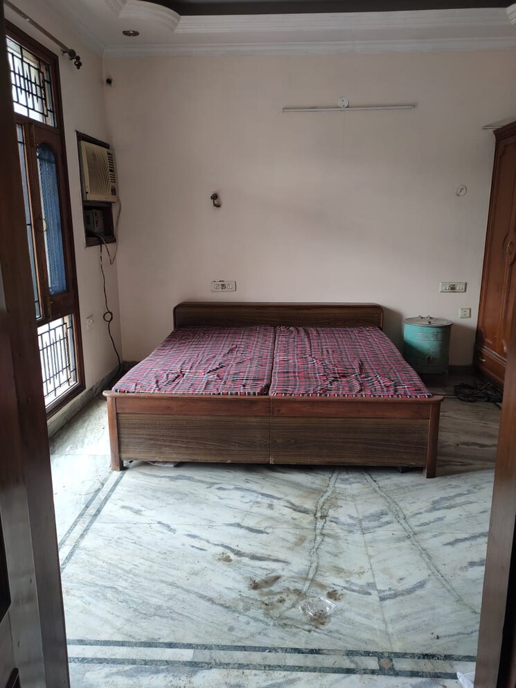 Bedroom, sector 21 3 Bedroom 2500 Sq.Ft. Builder Floor In Sector 21 Chandigarh 9447851