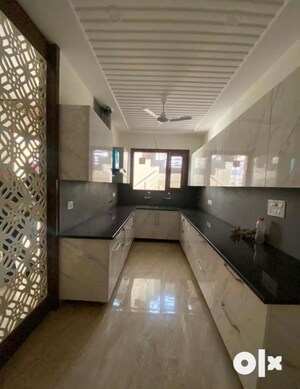 Kitchen in 3 BHK Builder Floor at Sector 38 – for Rent