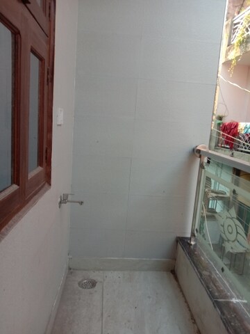 Furnished Amenities in 2 BHK Independent House at Dwarka Mor – for Sale