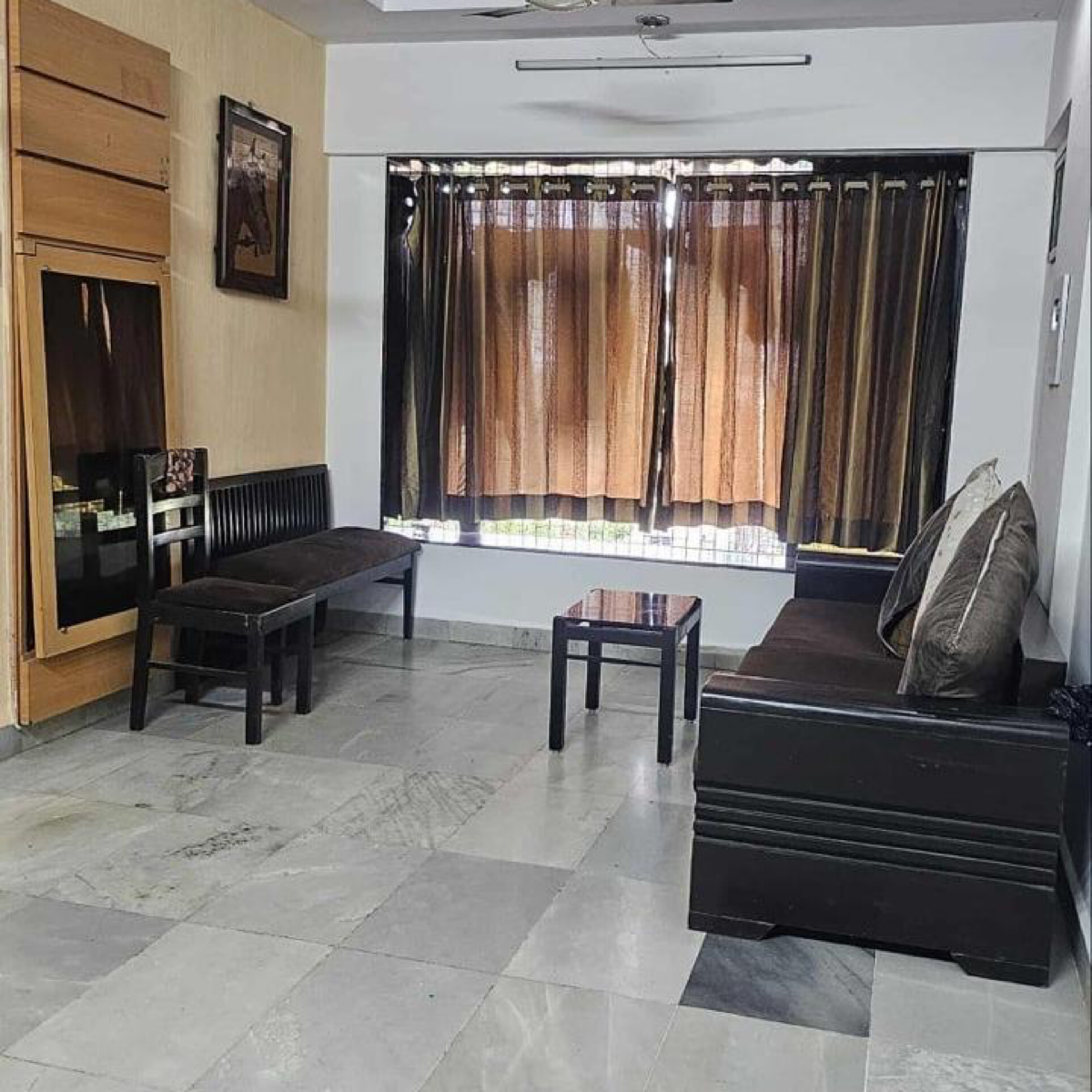 2 BHK + Pooja Room Apartment For Rent in Windsor Apartment Bandra West