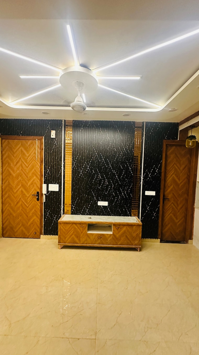 Living Room, sadh nagar 2 Bedroom 65 Sq.Yd. Apartment In Sadh Nagar Delhi 9447895