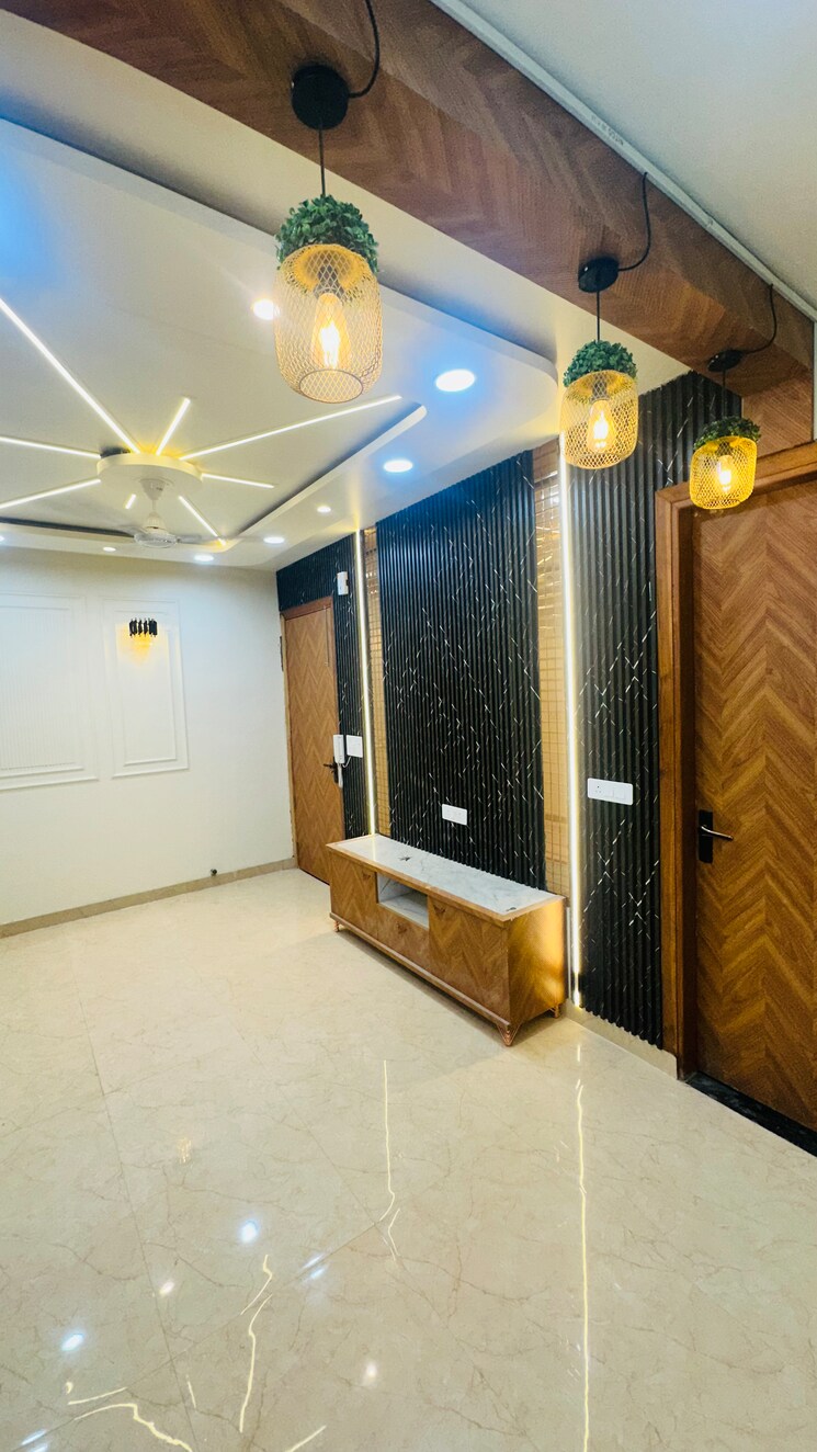 Living Room, sadh nagar 2 Bedroom 65 Sq.Yd. Apartment In Sadh Nagar Delhi 9447895