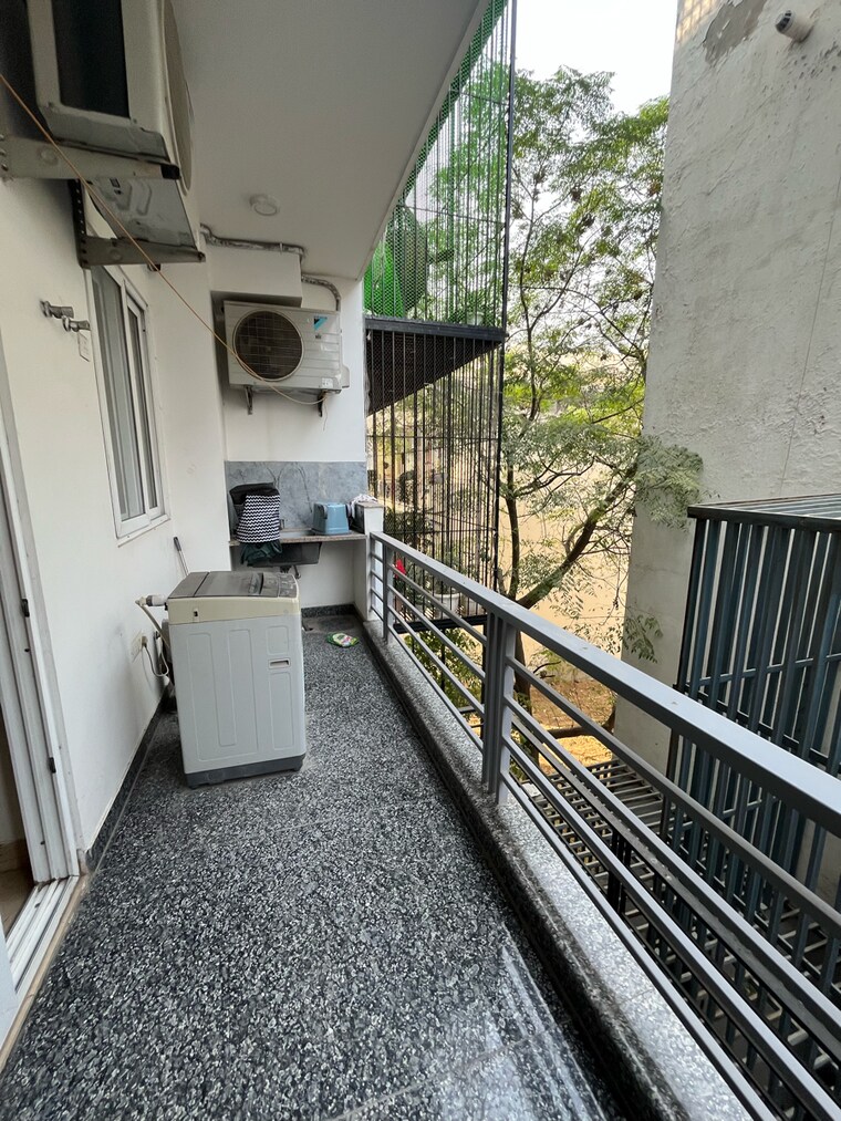 Balcony, ansal-sushant-lok-i 3 Bedroom 215 Sq.Yd. Builder Floor In Sector 43 Gurgaon 9447897