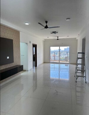 Room in 3 BHK Apartment at Prestige Tranquil, Kokapet – for Rent