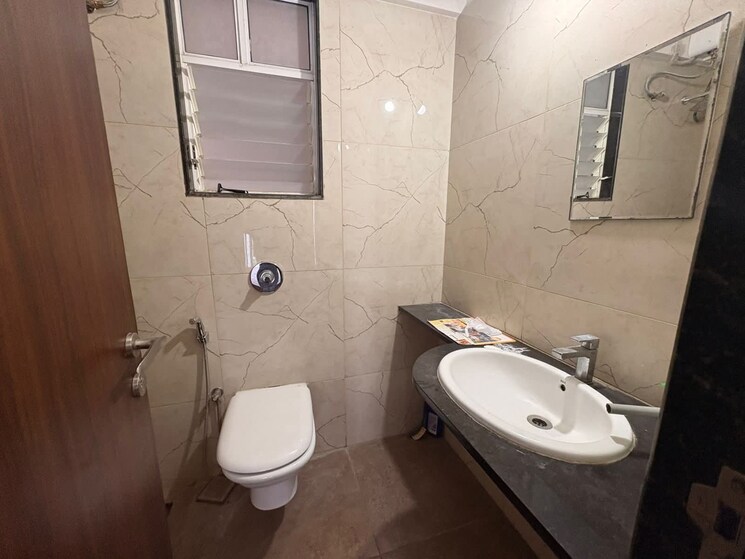 Bathroom, anand-eastwoods 1 Bedroom 600 Sq.Ft. Apartment In Viman Nagar Pune 9447900