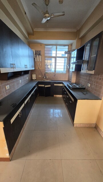 Kitchen in 3.5 BHK Apartment at Eldeco Green Meadows, Pi Greater Noida – for Sale