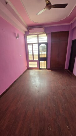 3.5 BHK + Servant Room Apartment For Sale in Eldeco Green Meadows