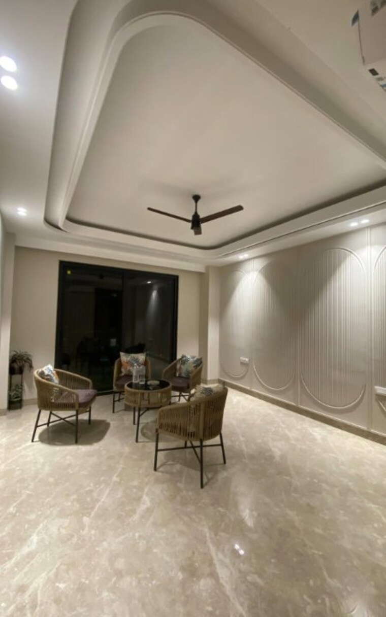 Living Room, tulip-violet 5 Bedroom 3500 Sq.Ft. Apartment In Sector 69 Gurgaon 9447919