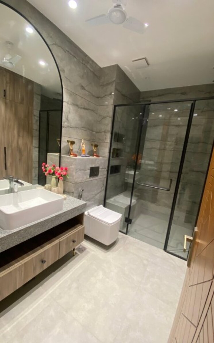 Bathroom, tulip-violet 5 Bedroom 3500 Sq.Ft. Apartment In Sector 69 Gurgaon 9447919