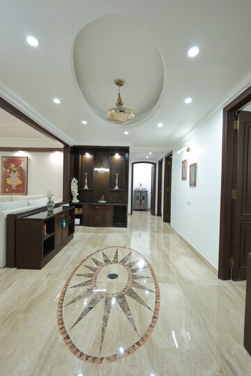 Bedroom in 3 BHK Apartment at DLF The Carlton Estate, Dlf Phase V – for Rent