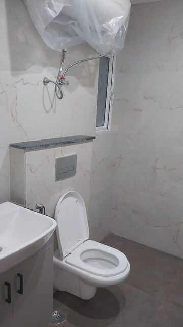 Bathroom in 2.5 BHK Apartment at Sare Home, Sector 92 – for Rent