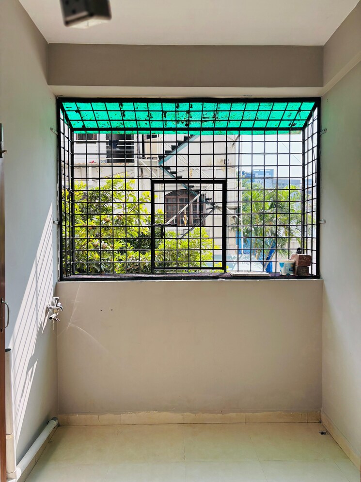 Balcony, madhapur 3 Bedroom 1900 Sq.Ft. Builder Floor In Madhapur Hyderabad 9447987