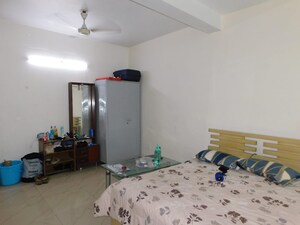 1 RK Independent House For Rent in Sector 31