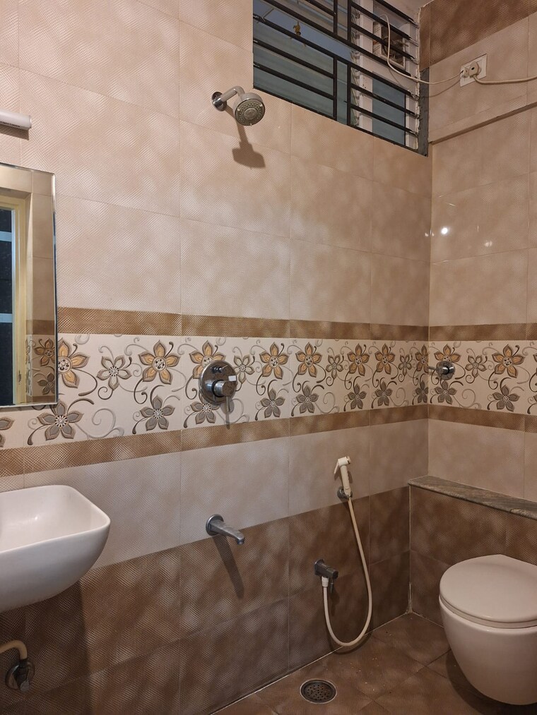 Bathroom, padmanabha nagar 4 Bedroom 2000 Sq.Ft. Independent House In Padmanabha Nagar Bangalore 9448024