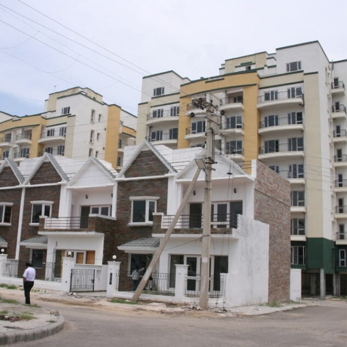 2 BHK + Pooja Room Apartment For Rent in RPS Green Valley Plaza