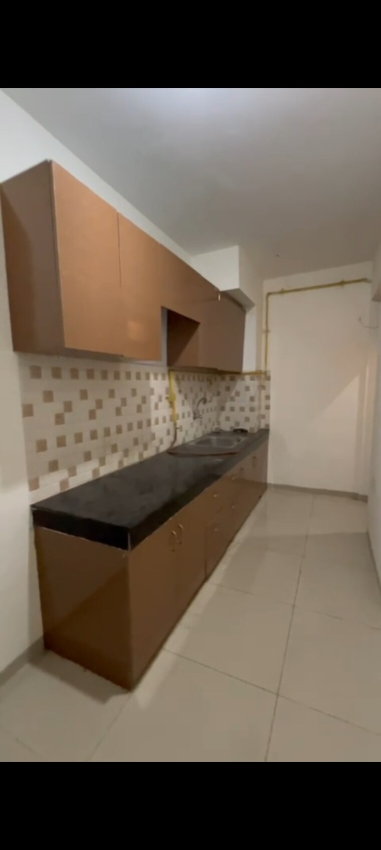 Kitchen, wave-dream-homes 2 Bedroom 808 Sq.Ft. Apartment In Wave City Ghaziabad 9448033
