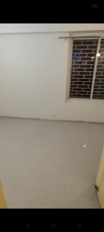 Room in 2 BHK Apartment at Wave Dream Homes, Wave City – for Rent