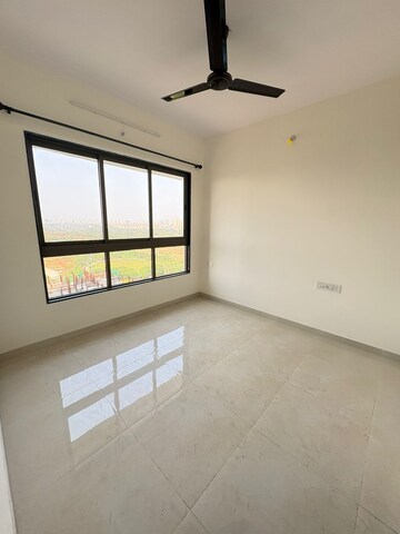 Room in 1 BHK Apartment at Runwal Gardens, Dombivli East – for Rent