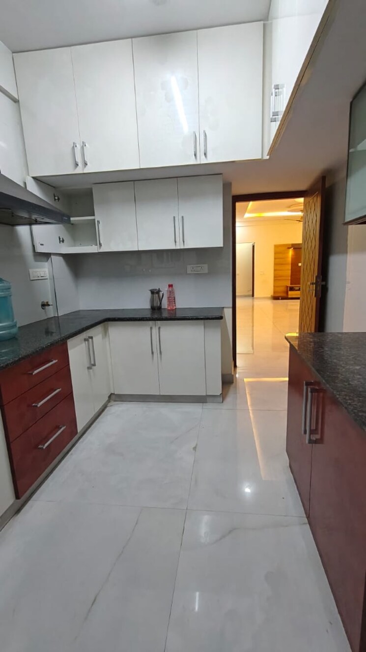 Kitchen, hbr layout 3 Bedroom 2000 Sq.Ft. Builder Floor In Hbr Layout Bangalore 9448071