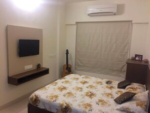 Bedroom in 3 BHK Apartment at Riddhi Tower, Malad East – for Rent