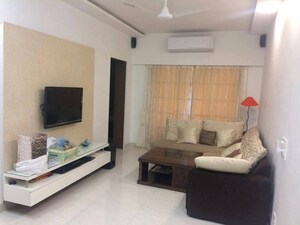 3 BHK Apartment For Rent in Riddhi Tower, Malad East