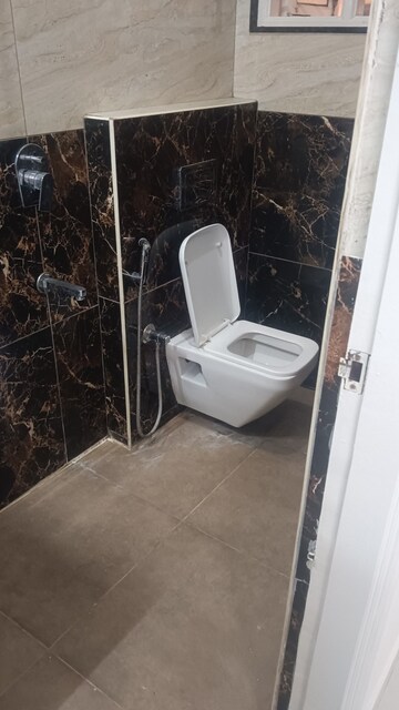 Attached Bathroom in 2 BHK Independent House at Sanjay Nagar – for Rent