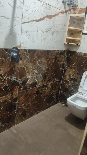 Furnished Amenities in 2 BHK Independent House at Sanjay Nagar – for Rent