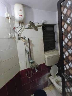 Master Bedroom in 2 BHK Apartment at Maharaja Retreat CHS, Goregaon East – for Rent