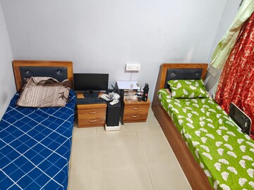 Room in  Pg at Gokuldham Colony – for Rent