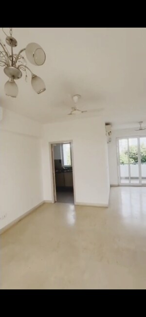 Room in 3 BHK Apartment at Paras Irene, Sector 70a – for Sale