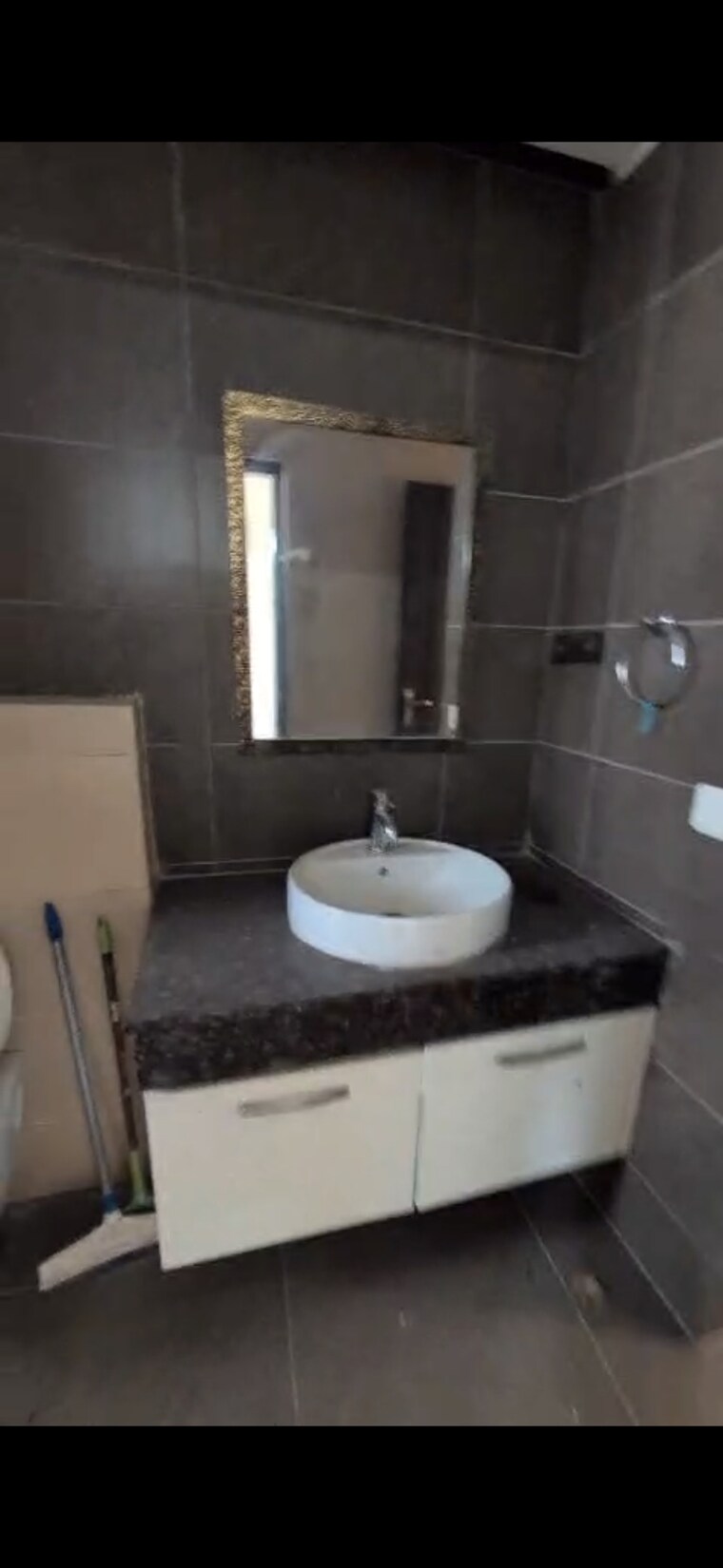 Bathroom, paras-irene 3 Bedroom 1830 Sq.Ft. Apartment In Sector 70a Gurgaon 9448203