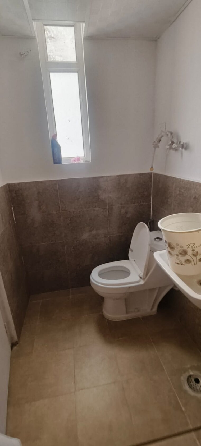 Attached Bathroom, dlf-westend-heights 4 Bedroom 2610 Sq.Ft. Apartment In Sector 53 Gurgaon 9448221