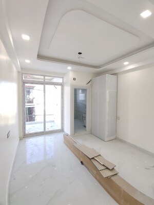 Building Lobby in 3 BHK Builder Floor at Gms Road – for Sale
