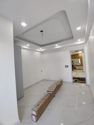 Furnished Amenities in 3 BHK Builder Floor at Gms Road – for Sale