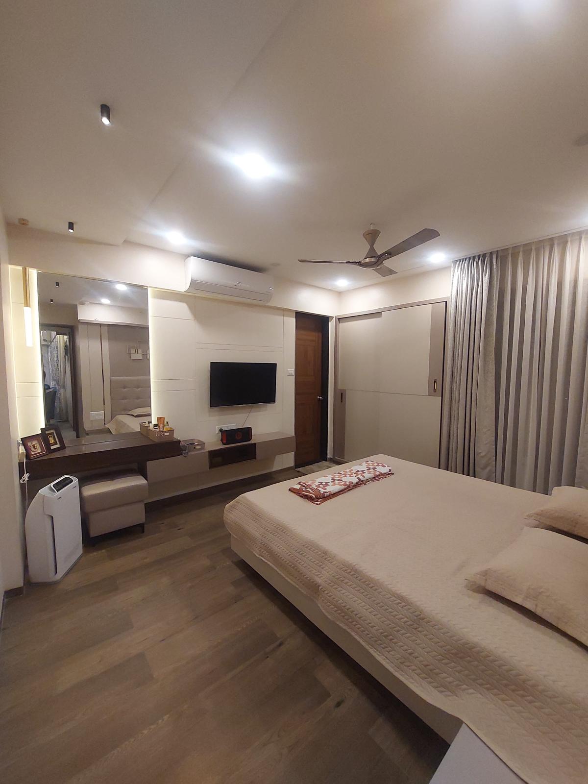 3 BHK + Extra Room 1800 Sq.Ft. Apartment in Viva Hallmark