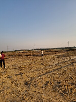  Plot For Sale in Signature Global Daxin Vistas, Bhondsi