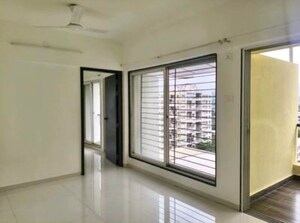 Room in 2 BHK Apartment at Primespace Utsav Homes II, Bavdhan – for Rent