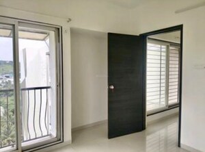 Room in 2 BHK Apartment at Primespace Utsav Homes II, Bavdhan – for Rent