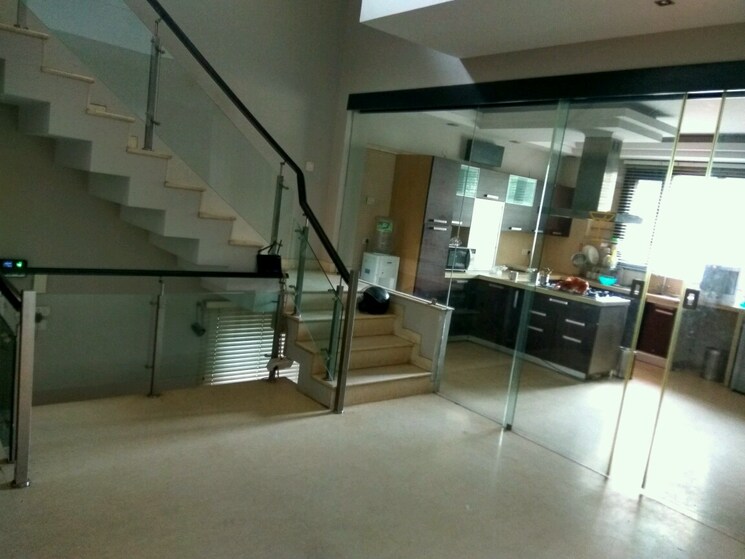 Gym, sushant lok i 4 Bedroom 300 Sq.Yd. Independent House In Sushant Lok I Gurgaon 9448400