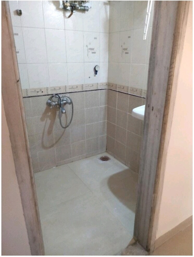Bathroom, rutu-estate 2 Bedroom 920 Sq.Ft. Apartment In Brahmand Thane 9448439
